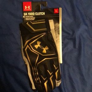 Under Armour Yard Clutch batting glove